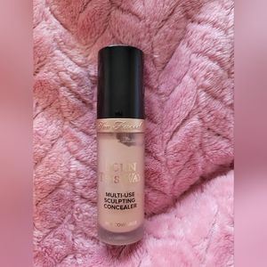 Porcelain Too Face Born this way concealer
